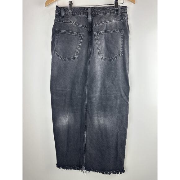 Reformation Nila Long Denim Skirt Front Slit Raw Hem Faded Washed Black Size 28 - Picture 9 of 12
